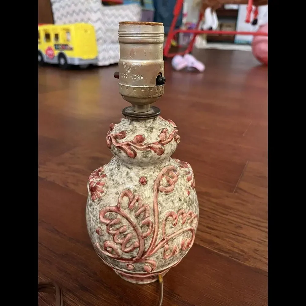 1960's Fratelli Fanciullacci Italian Lamp by‎ Made In italy Pink Cream